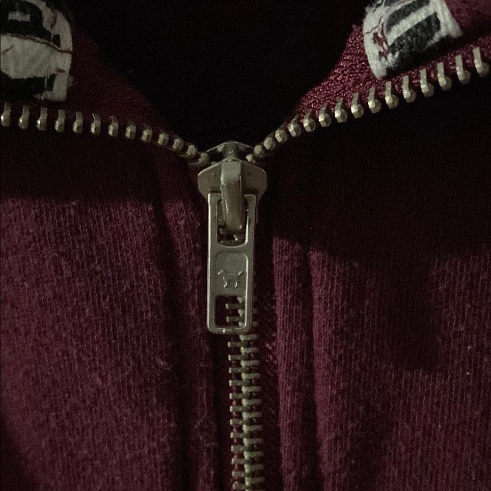 PINK Victoria's Secret Women's Burgundy Quarter Zip Sweater - Picture 6 of 6